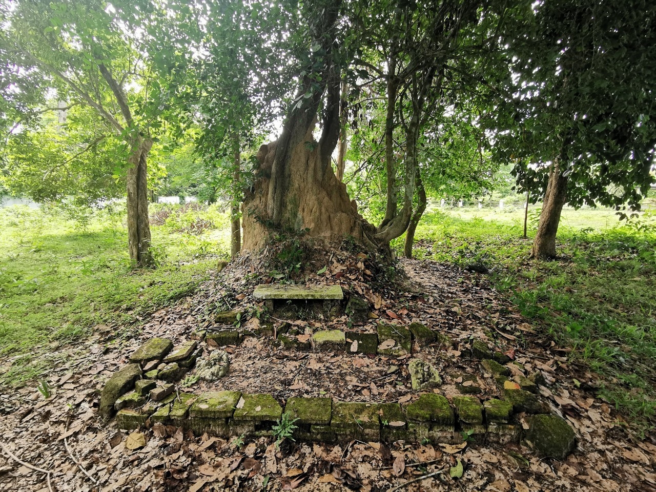 สุสานพี่เณร